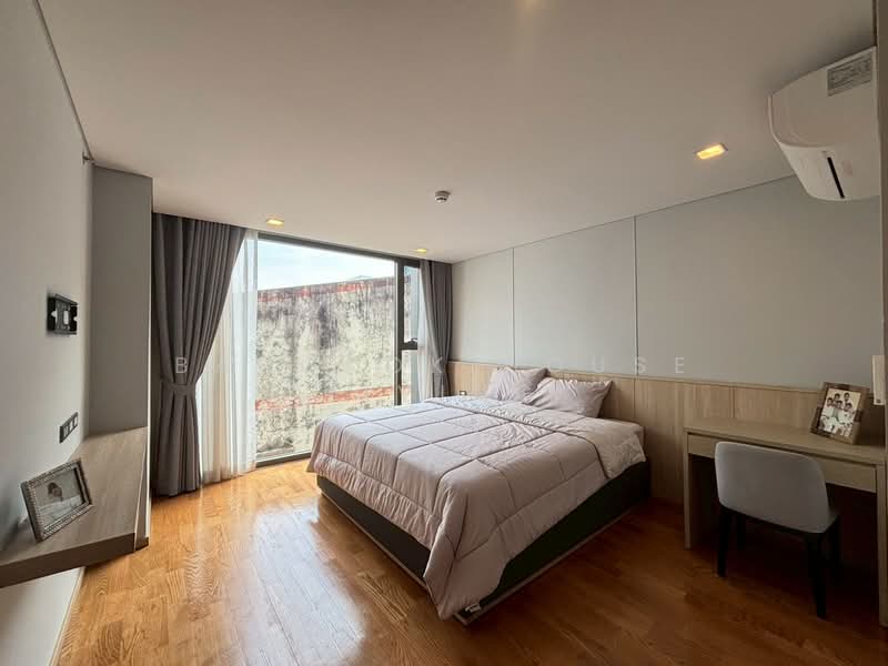 Piya Apartment Sukhumvit 15 : ปิยะ อพาร์ทเม้นท์ สุขุมวิท 15, กรุงเทพ, 99 สุขุมวิท 15, คลองเตยเหนือ, วัฒนา, กรุงเทพ, 198 ตร.ม., คอนโด ให้เช่า, โดย Bangkok House Living, 500317979 - DDproperty.com