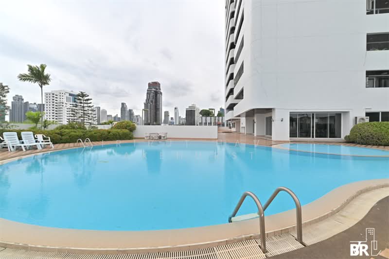 Oriental Towers, Bangkok, 25 Soi Ekkamai 12, Ekkamai Road, Khlong Tan Nua, Watthana, Bangkok, 3 Bedrooms, 315 sqm, Condo For Sale, by Sirirut Havee Akehurst, 500317997 - DDproperty.com