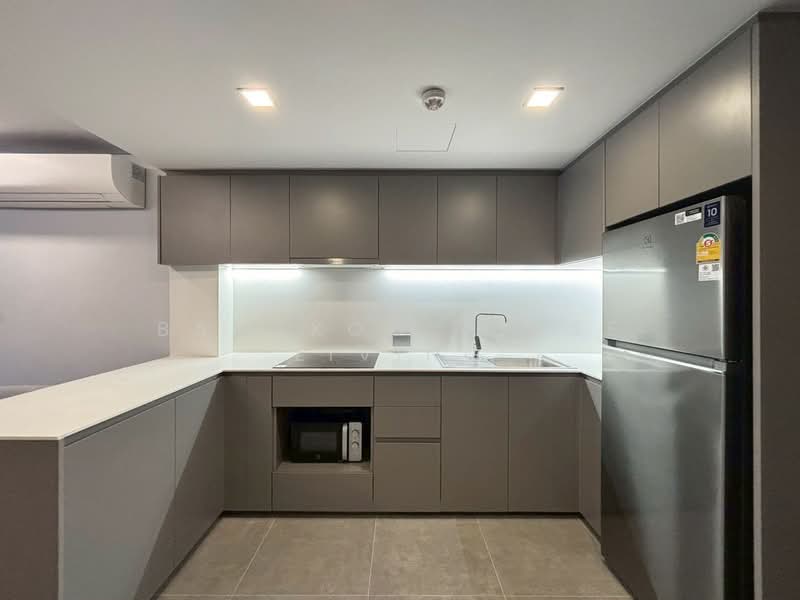 Piya Apartment Sukhumvit 15 : ปิยะ อพาร์ทเม้นท์ สุขุมวิท 15, กรุงเทพ, 99 สุขุมวิท 15, คลองเตยเหนือ, วัฒนา, กรุงเทพ, 99 ตร.ม., คอนโด ให้เช่า, โดย Bangkok House Living, 500318012 - DDproperty.com