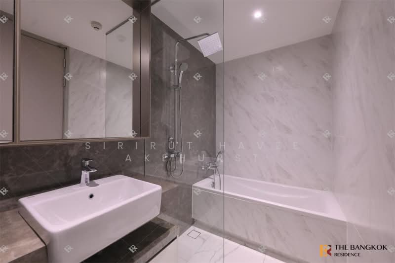 Fynn Asoke, Bangkok, 28 Sukhumvit 10 Alley, Khlong Toei, Bangkok, 1 Bedroom, 34 sqm, Condo For Sale, by Sirirut Havee Akehurst, 500318032 - DDproperty.com