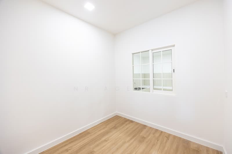 Golden Town Bangna-Suanluang, Bangkok, Kanchanapisek Road, Dok Mai, Prawet, Bangkok, 3 Bedrooms, 100 sqm, Townhouse For Sale, by NR AGENT, 500318159 - DDproperty.com
