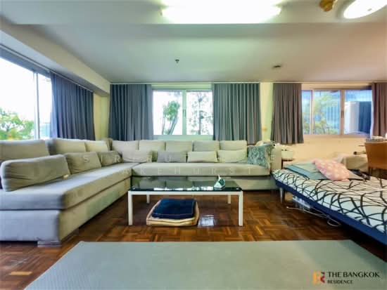 สีลม พาร์ควิว คอนโดมิเนียม, กรุงเทพ