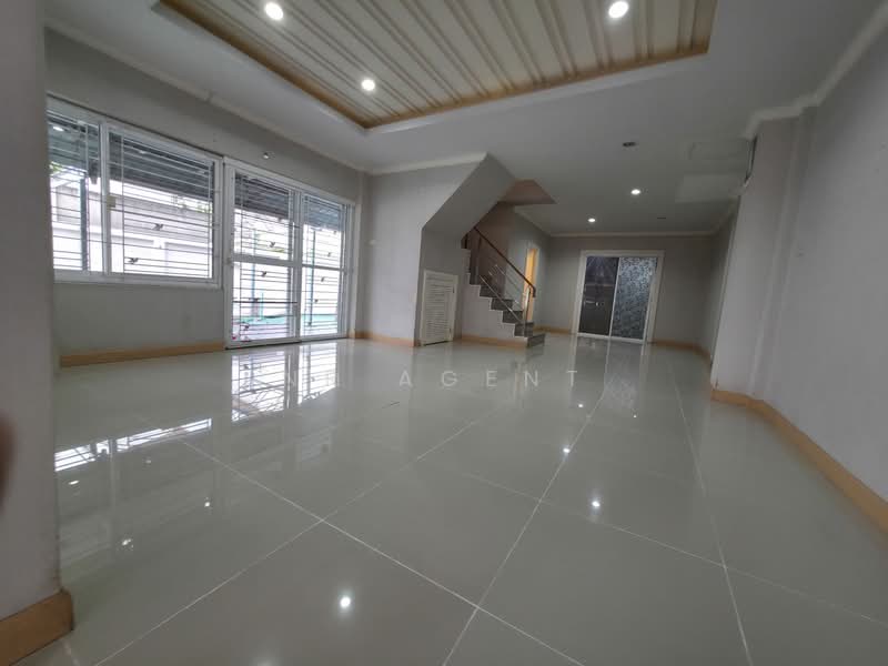 RATCHATHANI 10, Bangkok, Tha Rang, Bang Khen, Bangkok, 3 Bedrooms, 300 sqm, Townhouse For Sale, by NR AGENT, 500318211 - DDproperty.com