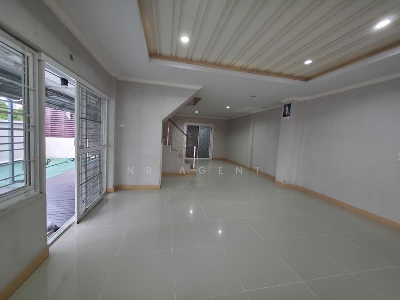 RATCHATHANI 10, Bangkok, Tha Rang, Bang Khen, Bangkok, 3 Bedrooms, 300 sqm, Townhouse For Sale, by NR AGENT, 500318211 - DDproperty.com