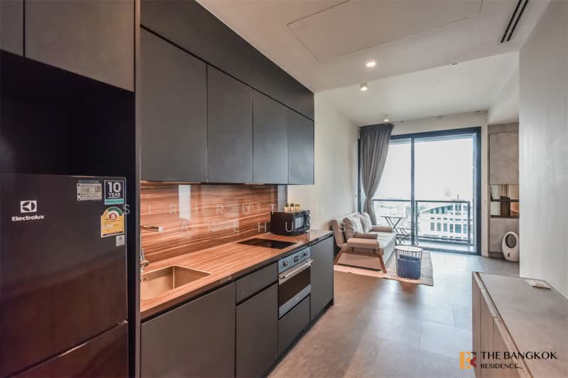 The Lofts Silom, Bangkok, Pramuan Road, Silom, Bang Rak, Bangkok, 1 Bedroom, 45 sqm, Condo For Sale, by Sirirut Havee Akehurst, 500318212 - DDproperty.com