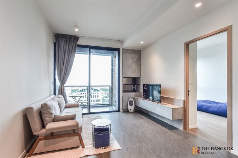 The Lofts Silom, Bangkok, Pramuan Road, Silom, Bang Rak, Bangkok, 1 Bedroom, 45 sqm, Condo For Sale, by Sirirut Havee Akehurst, 500318212 - DDproperty.com