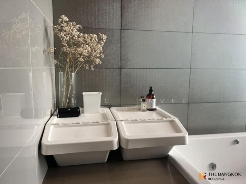 M Silom, Bangkok, 26 Narathiwas Ratchanakarin Road, Suriyawong, Bang Rak, Bangkok, 2 Bedrooms, 89 sqm, Condo For Sale, by Sirirut Havee Akehurst, 500318226 - DDproperty.com