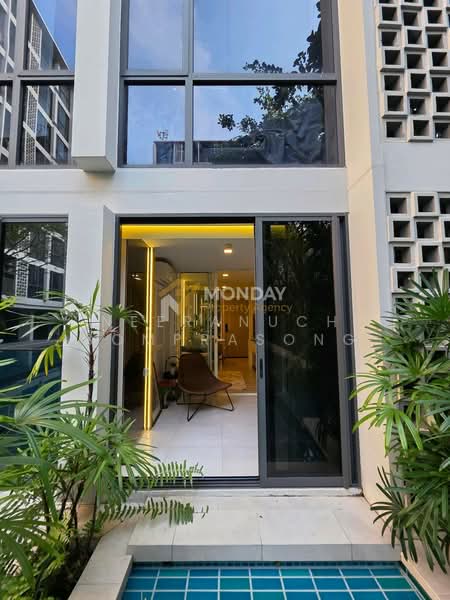 Chambers On-Nut Station, Bangkok, Soi Sukhumvit 81, Sukhumvit Road, Phra Kanong Nua, Watthana, Bangkok, 1 Bedroom, 37 sqm, Condo For Sale, by Neeranuch Somprasong, 500318231 - DDproperty.com