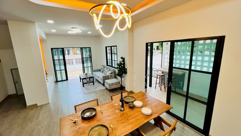 Noantawee Ville 5, Bangkok, Mit Maitri Road, Nong Chok, Bangkok, 4 Bedrooms, 175 sqm, Single Detached House For Sale, by Somsak Mongkolsawat, 500318254 - DDproperty.com