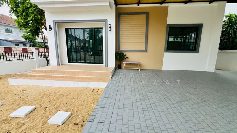 Noantawee Ville 5, Bangkok, Mit Maitri Road, Nong Chok, Bangkok, 4 Bedrooms, 175 sqm, Single Detached House For Sale, by Somsak Mongkolsawat, 500318254 - DDproperty.com