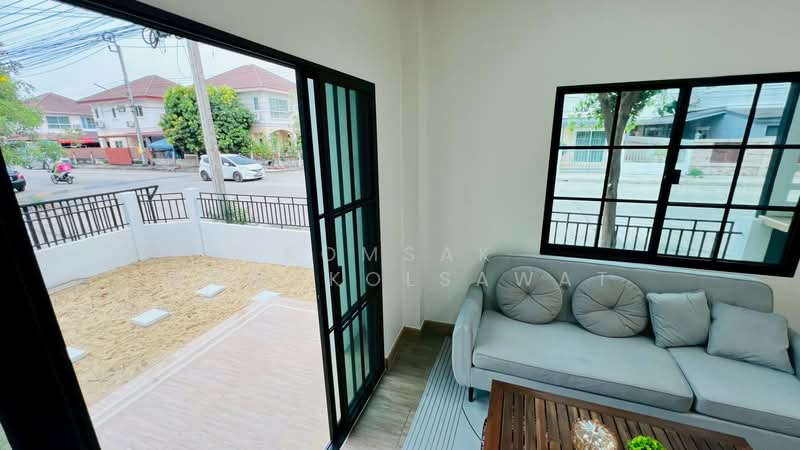 Noantawee Ville 5, Bangkok, Mit Maitri Road, Nong Chok, Bangkok, 4 Bedrooms, 175 sqm, Single Detached House For Sale, by Somsak Mongkolsawat, 500318254 - DDproperty.com