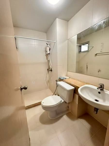 The Parkland Srinakarin Lakeside, Samut Prakan, 555 Lasalle Road, Bang Kaeo, Bang Plee, Samut Prakan, 2 Bedrooms, 66 sqm, Condo For Rent, by Tittayaporn Kim (Jenny), 500318297 - DDproperty.com