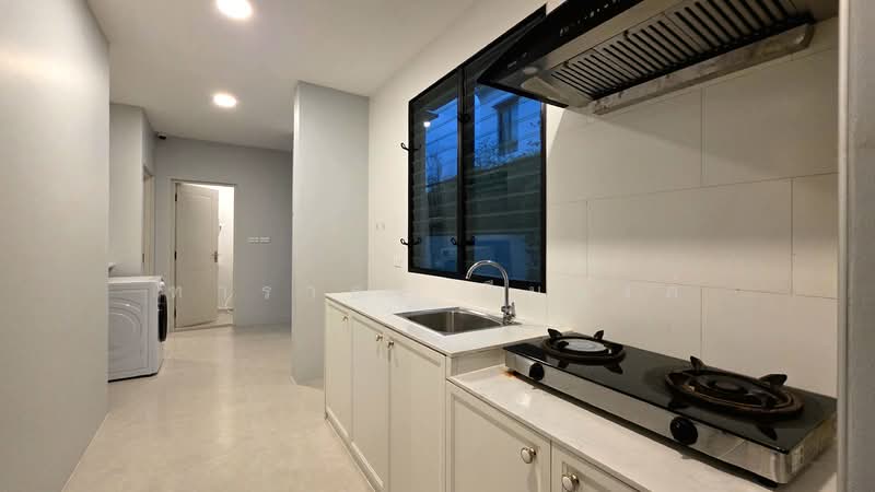 Nantawan Pool Villa Rama 9 New Krungthepkretha, Bangkok, ศรีนครินทร์ - ร่มเกล้า, Saphan Sung, Bangkok, 4 Bedrooms, 302 sqm, Single Detached House For Sale, by Tharathorn Yuenyong, 500318321 - DDproperty.com