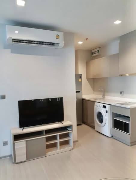 Life Sukhumvit 62, Bangkok, Soi Sukhumvit 62, Bang Chak, Phra Khanong, Bangkok, 1 Bedroom, 35 sqm, Condo For Rent, by Jarunat K, 500318359 - DDproperty.com