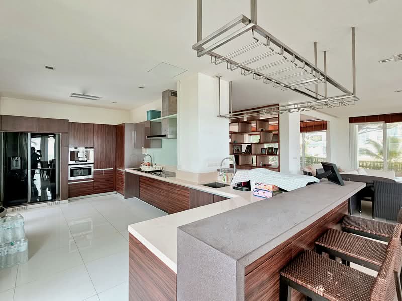 Baan Talay Pattaya, Chon Buri (Pattaya), Bang Sa-re, Sattahip, Chon Buri (Pattaya), 5 Bedrooms, 950 sqm, Single Detached House For Sale, by Tharathorn Yuenyong, 500318374 - DDproperty.com