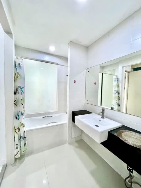 IDEO Ratchada-Huaikwang, Bangkok, 62 Pracharajbumpen Road, Huai Khwang, Bangkok, 1 Bedroom, 35 sqm, Condo For Rent, by พิมพ์ภัทรา แจ่มอุลิตรัตน, 500318379 - DDproperty.com