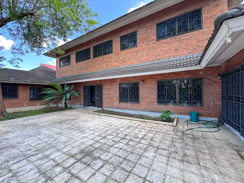5 Bed House on 525 sq.wah in Hang Dong for Sale, Chiang Mai, San Phak Wan, Hang Dong, Chiang Mai, 5 Bedrooms, 600 sqm, Single Detached House For Sale, by Nunthawat Hiranputtipat, 500318387 - DDproperty.com