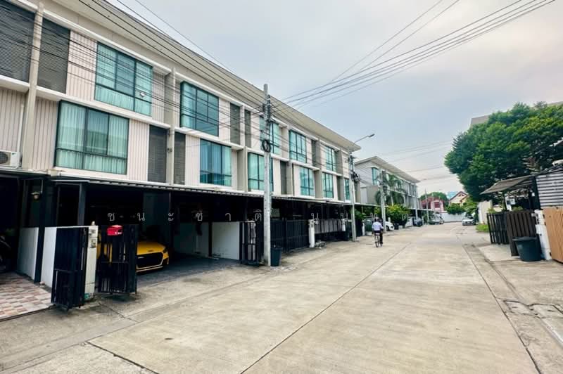 Pruksa Ville 81 Ramkhamhaeng-Serithai, Bangkok, Soi Serithai 81, Khan Na Yao, Bangkok, 3 Bedrooms, 150 sqm, Townhouse For Sale, by ชนะชาติ นนท์ตา, 500318404 - DDproperty.com
