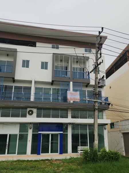 Shophouse / Commercial Building for Sale on Mittraphap Road, Pak Chong, Nakhon Ratchasima, Pak Chong, Nakhon Ratchasima, 10+ Bedrooms, 460 sqm, Townhouse For Sale, by คุณเอ็มมี่, 500318426 - DDproperty.com
