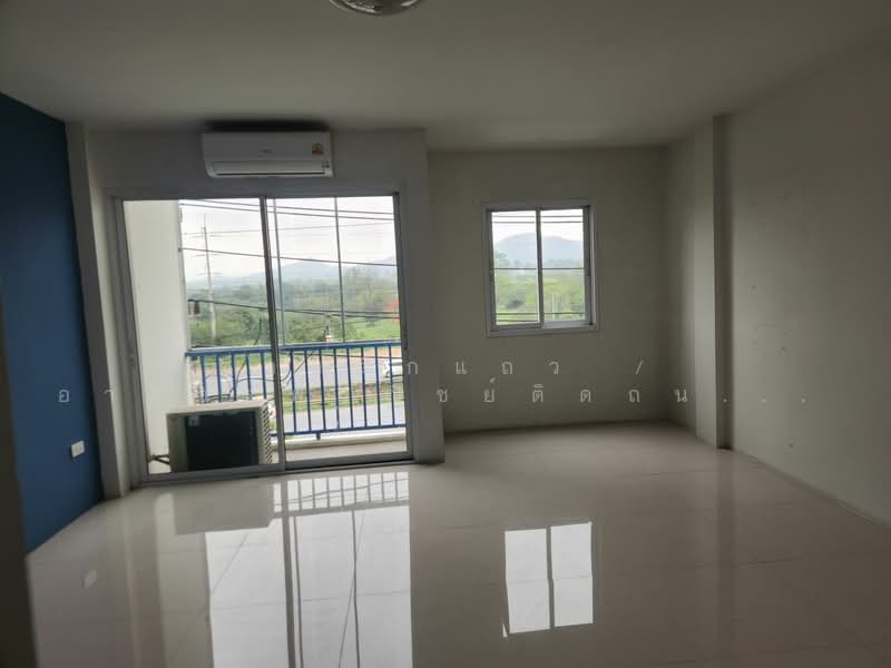 Shophouse / Commercial Building for Sale on Mittraphap Road, Pak Chong, Nakhon Ratchasima, Pak Chong, Nakhon Ratchasima, 10+ Bedrooms, 460 sqm, Townhouse For Sale, by คุณเอ็มมี่, 500318426 - DDproperty.com