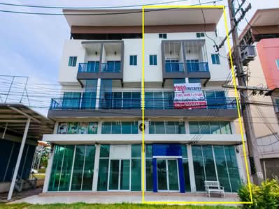 ขาย - ขายตึกแถว / อาคารพาณิชย์ 2 คูหา 40 ตร.วา ติดถนนมิตรภาพ ปากช่อง ตรงข้าม รพ.กรุงเทพปากช่อง, นครราชสีมา