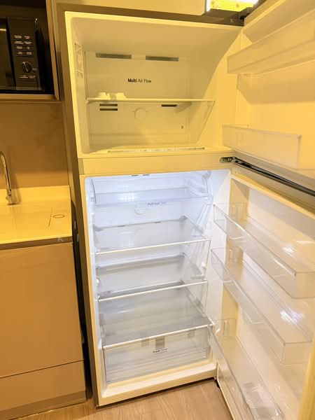 Aspire Sukhumvit-Rama 4, Bangkok, 4404 Rama 4 Road, Phra Kanong, Khlong Toei, Bangkok, 1 Bedroom, 33 sqm, Condo For Rent, by Tittayaporn Kim (Jenny), 500318443 - DDproperty.com