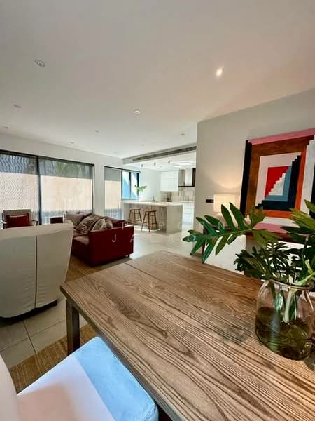 4-BR House, Bangkok, Khlong Tan Nua, Watthana, Bangkok, 4 Bedrooms, 430 sqm, Single Detached House For Rent, by Sataporn Jalao, 500318521 - DDproperty.com