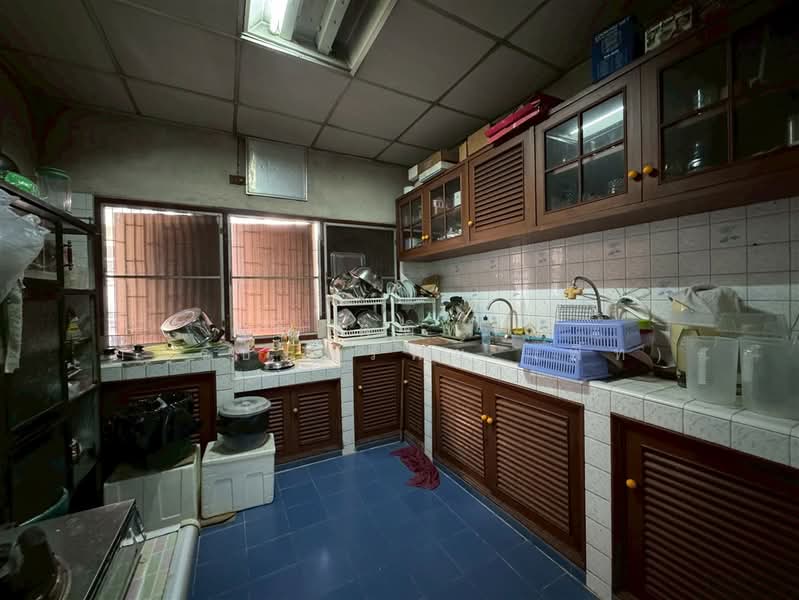 บ้านเดี่ยว 2 ชั้น 72 ตร.ว. บ้านเดี่ยว ใกล้รถไฟฟ้าMRTสถานีเตาปูน ซอยกรุงเทพ-นนทบุรี6, Bangkok, ถนนกรุงเทพ-นนทบุรี, Bang Sue, Bangkok, 5 Bedrooms, 280 sqm, Single Detached House For Sale, by คุณ คติพจน์ ภัทรธนทรัพย์ (พีท), 500318525 - DDproperty.com