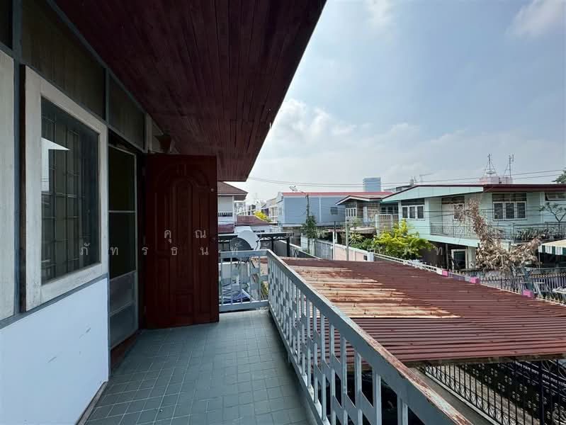 บ้านเดี่ยว 2 ชั้น 72 ตร.ว. บ้านเดี่ยว ใกล้รถไฟฟ้าMRTสถานีเตาปูน ซอยกรุงเทพ-นนทบุรี6, Bangkok, ถนนกรุงเทพ-นนทบุรี, Bang Sue, Bangkok, 5 Bedrooms, 280 sqm, Single Detached House For Sale, by คุณ คติพจน์ ภัทรธนทรัพย์ (พีท), 500318525 - DDproperty.com