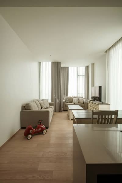 28 Chidlom, Bangkok, 28 Chit Lom Alley, Lumphini, Pathum Wan, Bangkok, 2 Bedrooms, 72 sqm, Condo For Sale, by Nutnaree Nakkaew, 500318535 - DDproperty.com