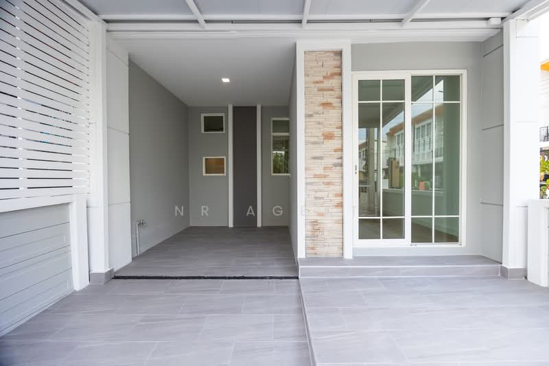 Golden Town Bangna-Suanluang, Bangkok, Kanchanapisek Road, Dok Mai, Prawet, Bangkok, 3 Bedrooms, 101 sqm, Townhouse For Sale, by NR AGENT, 500318553 - DDproperty.com