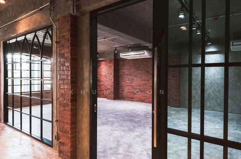 For Rent: Office Building with Parking for 10 Cars in the Lat Krabang area (SPSSR220), Bangkok, เจ้าคุณทหาร, Khlong Sam Prawet, Lat Krabang, Bangkok, , 701 sqm, Office Space For Rent, by Khun Poon, 500318583 - DDproperty.com