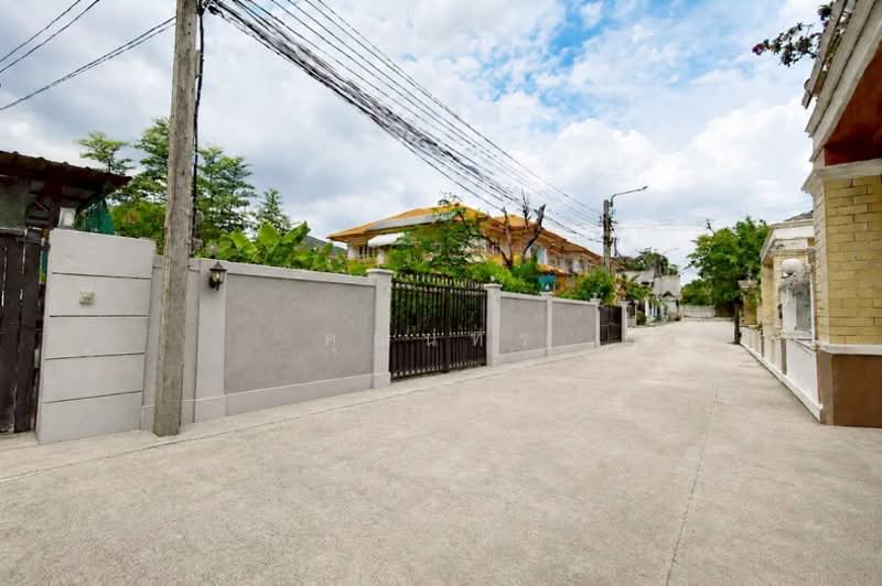 ขายที่ดิน 82 ตรว. ล้อมรั้วเรียบร้อย ซอยลาดพร้าว 34 ห้วยขวาง ใกล้รถไฟฟ้า, กรุงเทพ, ถนนลาดพร้าว, สามเสนนอก, ห้วยขวาง, กรุงเทพ, 328 ตร.ม., ที่ดิน ขาย, โดย คุณนทร, 500318586 - DDproperty.com