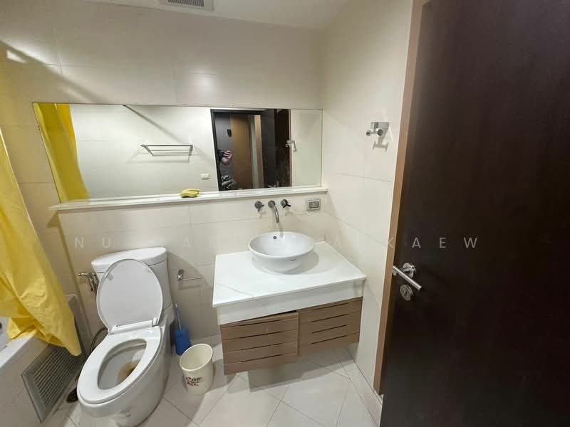 The Address Sukhumvit 42, Bangkok, 39 Soi Barbot 1, Sukhumvit Road, Phra Kanong, Khlong Toei, Bangkok, 1 Bedroom, 46 sqm, Condo For Sale, by Nutnaree Nakkaew, 500318590 - DDproperty.com
