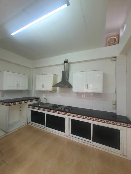 หมู่บ้านคอลเลจทาวน์, Bangkok, Hua Mak, Bang Kapi, Bangkok, 2 Bedrooms, 97 sqm, Townhouse For Sale, by NR AGENT, 500318623 - DDproperty.com