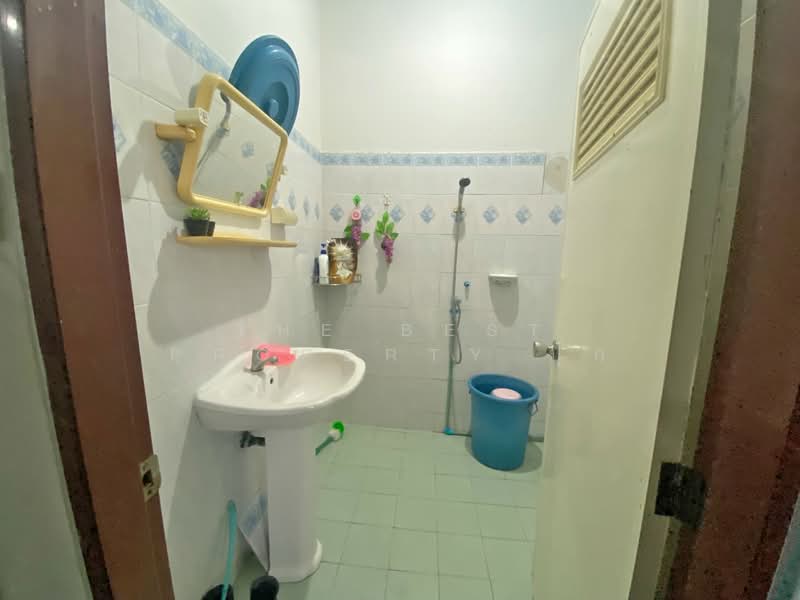 หมู่บ้านถาวรวิลเลจ สุพรรณบุรี, Suphan Buri, Sanamchai, Muang Suphanburi, Suphan Buri, 2 Bedrooms, 100 sqm, Townhouse For Sale, by The Best Property ปุ๊ก, 500318624 - DDproperty.com