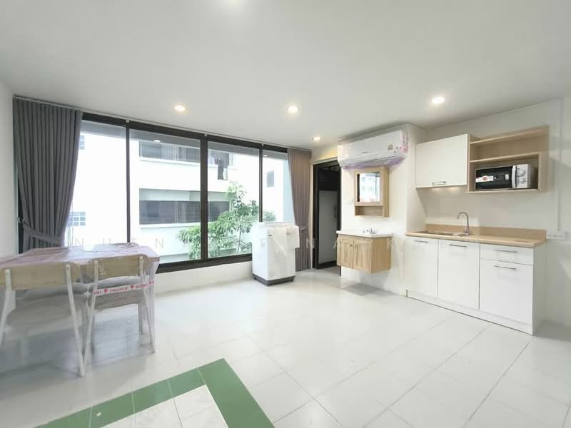 The Waterford Thonglor 11, Bangkok, 219 Soi Thonglor Sukhumvit Road, Khlong Tan Nua, Watthana, Bangkok, 1 Bedroom, 50 sqm, Condo For Rent, by Nutnaree Nakkaew, 500318671 - DDproperty.com