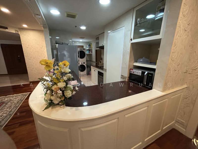 Las Colinas, Bangkok, Sukhumvit 21 Road, Khlongtoei Nua, Watthana, Bangkok, 2 Bedrooms, 187 sqm, Condo For Sale, by Kanrutai Dawruang, 500318744 - DDproperty.com