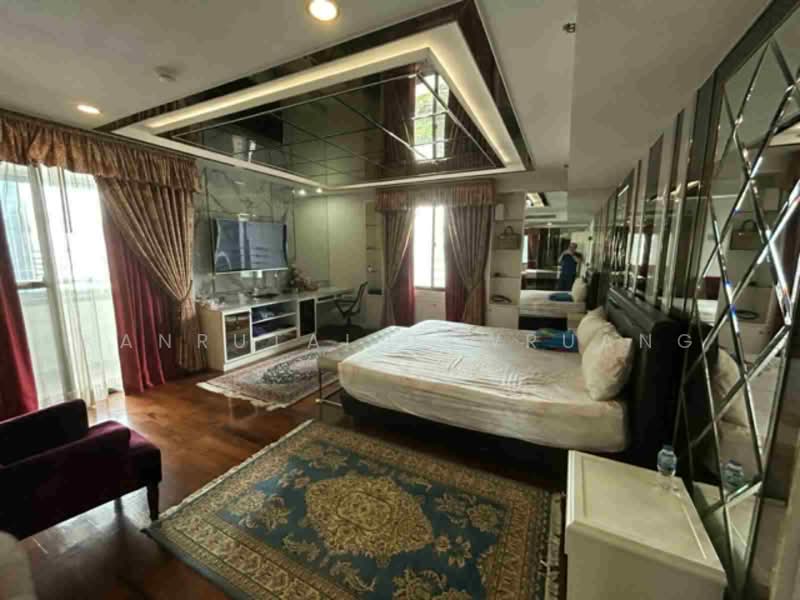 Las Colinas, Bangkok, Sukhumvit 21 Road, Khlongtoei Nua, Watthana, Bangkok, 2 Bedrooms, 187 sqm, Condo For Sale, by Kanrutai Dawruang, 500318744 - DDproperty.com