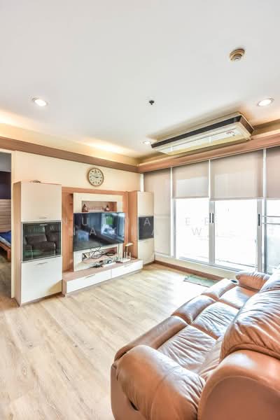 Baan Klang Krung Siam-Pathumwan, Bangkok, Petchburi Road, Thanon Phetchaburi, Ratchathewi, Bangkok, 3 Bedrooms, 140 sqm, Condo For Rent, by Nutnaree Nakkaew, 500318903 - DDproperty.com