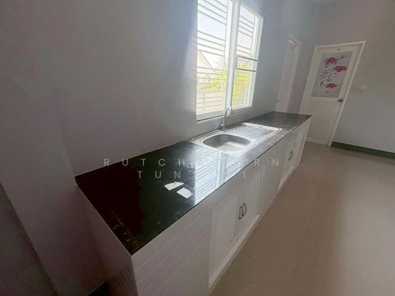 บ้านให้เช่า – ใกล้มหาวิทยาลัยแม่โจ้ เพียง 10 นาที ค่าเช่า 15,000 บาท / เดือน No.11H648, Chiang Mai, Pa Phai, San Sai, Chiang Mai, 3 Bedrooms, 100 sqm, Single Detached House For Rent, by Rutchaporn Tunsiri, 500318917 - DDproperty.com