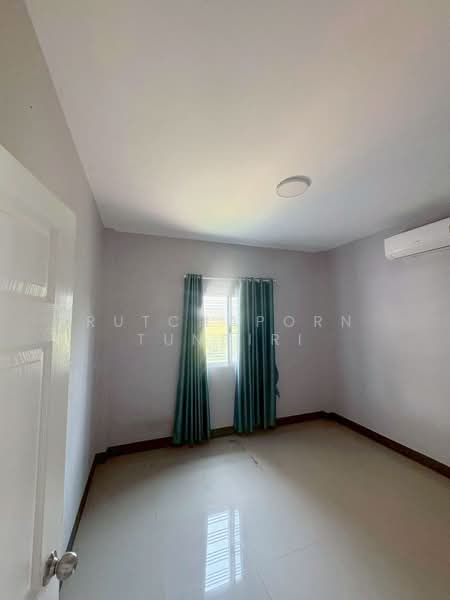 บ้านให้เช่า – ใกล้มหาวิทยาลัยแม่โจ้ เพียง 10 นาที ค่าเช่า 15,000 บาท / เดือน No.11H648, Chiang Mai, Pa Phai, San Sai, Chiang Mai, 3 Bedrooms, 100 sqm, Single Detached House For Rent, by Rutchaporn Tunsiri, 500318917 - DDproperty.com