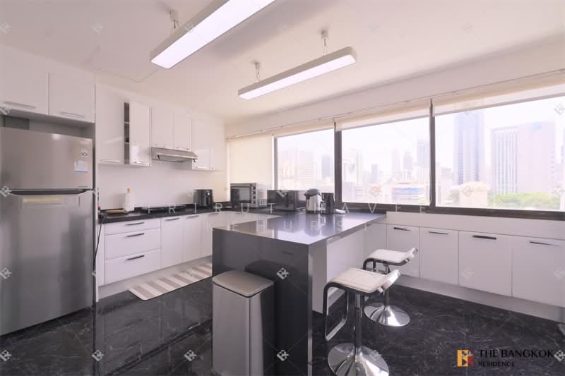 Ploenchit Terrace, Bangkok, Ploenchit, Lumphini, Pathum Wan, Bangkok, 3 Bedrooms, 380 sqm, Condo For Sale, by Sirirut Havee Akehurst, 500318924 - DDproperty.com