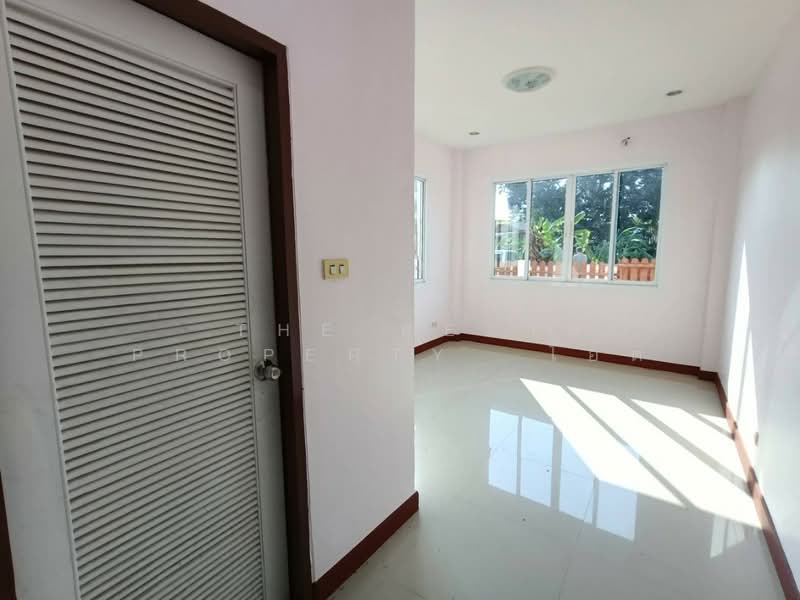 บ้านแฝดเชิงเนิน ระยอง, Rayong, Choeng Noen, Muang Rayong, Rayong, 4 Bedrooms, 120 sqm, Semi-Detached House (Twin House) For Sale, by The Best Property  โอ๊ต, 500319005 - DDproperty.com