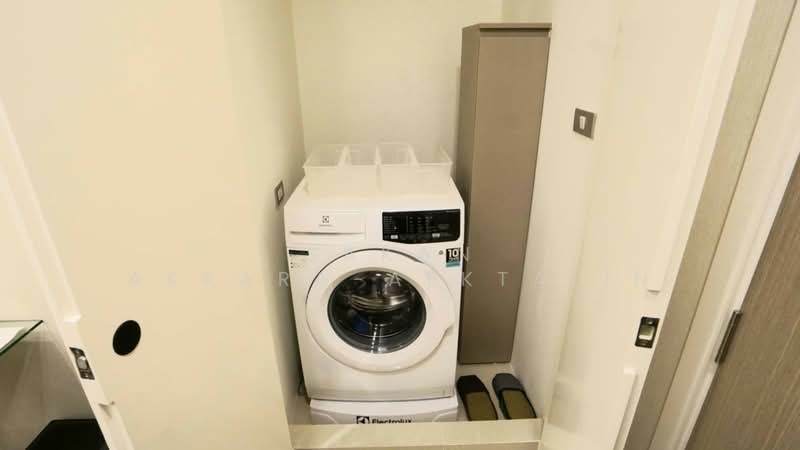 Vtara Sukhumvit 36, Bangkok, 118 Soi Saen Sabai, Phra Kanong, Khlong Toei, Bangkok, 1 Bedroom, 30 sqm, Condo For Rent, by Sakan Akkara-aektalin, 500319023 - DDproperty.com