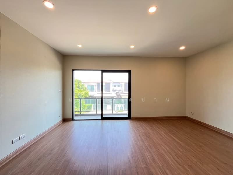 Centro Phahol-Vibhavadi : เซนโทร พหลฯ-วิภาวดี, ปทุมธานี, Phaholyothin Frontage Rd, คลองหนึ่ง, คลองหลวง, ปทุมธานี, 200 ตร.ม., บ้านเดี่ยว ขาย, โดย วันดี รอดปาน, 500319104 - DDproperty.com