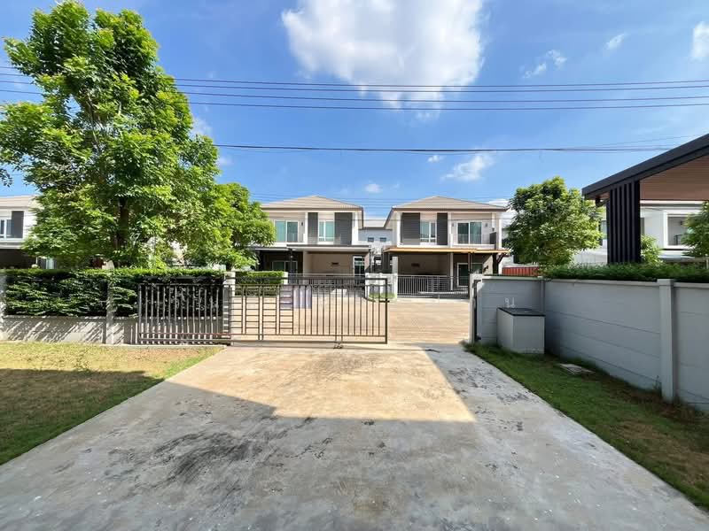 Centro Phahol-Vibhavadi : เซนโทร พหลฯ-วิภาวดี, ปทุมธานี, Phaholyothin Frontage Rd, คลองหนึ่ง, คลองหลวง, ปทุมธานี, 200 ตร.ม., บ้านเดี่ยว ขาย, โดย วันดี รอดปาน, 500319104 - DDproperty.com