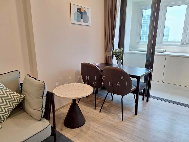 XT Huaikhwang, Bangkok, 244 Ratchadaphisek Road, Huai Khwang, Bangkok, 1 Bedroom, 35 sqm, Condo For Rent, by Natnicha Khamvilai, 500319152 - DDproperty.com