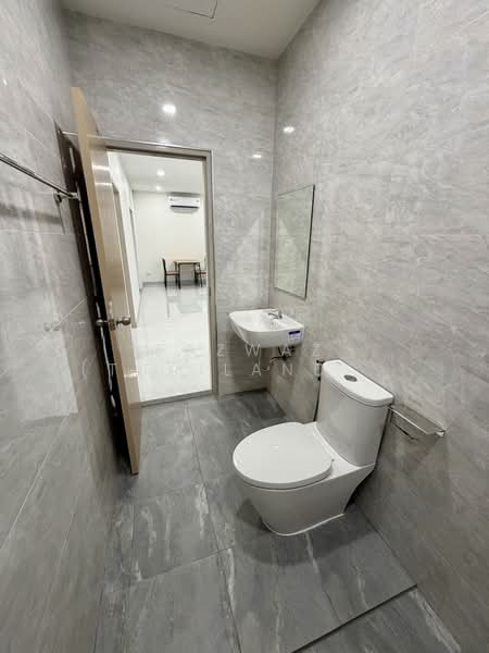 La Habana Hua Hin, Prachuap Khiri Khan, Soi Hua Hin 23, Nong Kae, Hua Hin, Prachuap Khiri Khan, 1 Bedroom, 26 sqm, Condo For Sale, by Fazwaz (Thailand) Co., Ltd., 500319161 - DDproperty.com