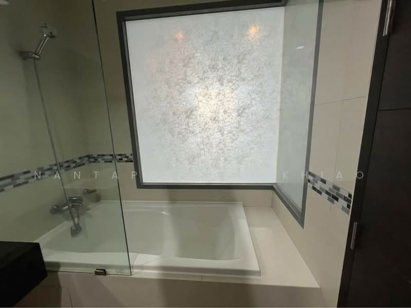 IDEO Q Phayathai, Bangkok, 138 Phayathai Road, Thung Phaya Thai, Ratchathewi, Bangkok, 2 Bedrooms, 70 sqm, Condo For Rent, by Nantaporn Sankhiao, 500319202 - DDproperty.com